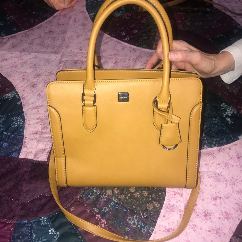 Nine West mustard purse and wallet